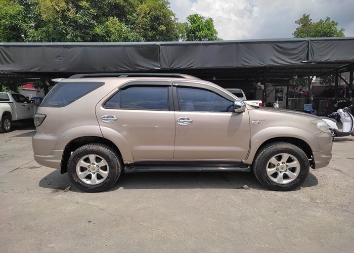 2006 TOYOTA FORTUNER 4WD