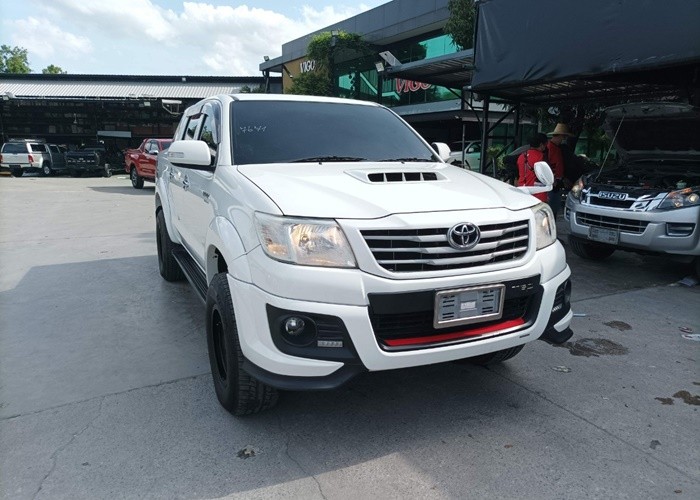 2015 TOYOTA DOUBLE CAB 2WD