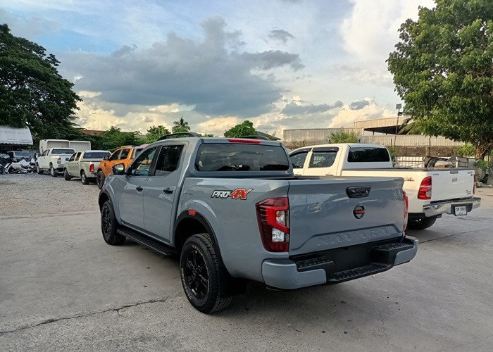 2022 NISSAN DOUBLE CAB 4WD