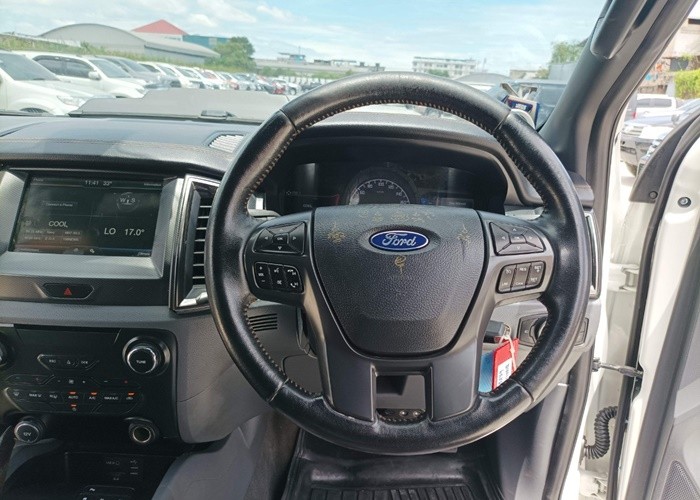 2016 WHITE FORD DOUBLE CAB 4WD