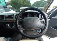 2012 TOYOTA COMMUTER 2WD