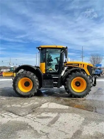 2019 JCB FASTRAC 4220